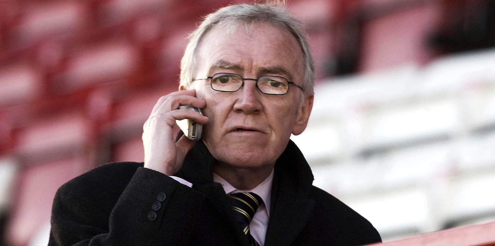 20/12/08 CLYDESDALE BANK PREMIER LEAGUE .HAMILTON v MOTHERWELL (2-0) .NEW DOUGLAS PARK - HAMILTON.Radio pundit and reporter Hugh Keevins ......................................   (Photo by Jeff Holmes\SNS Group via Getty Images)
